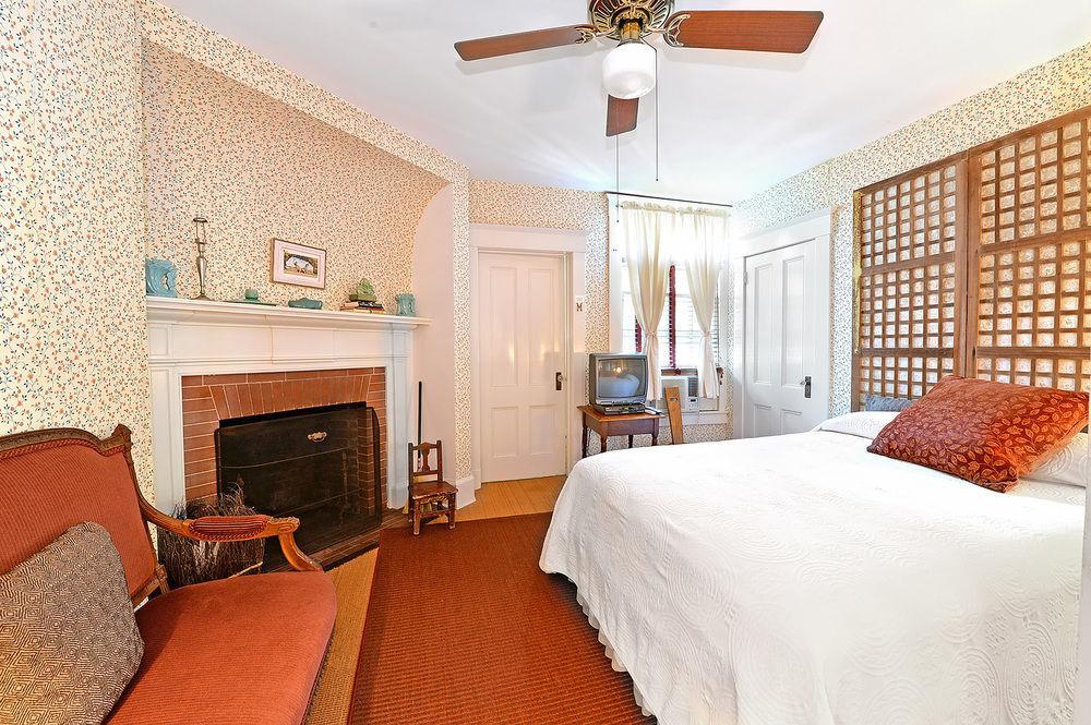 The Village Latch Inn Southampton Εξωτερικό φωτογραφία